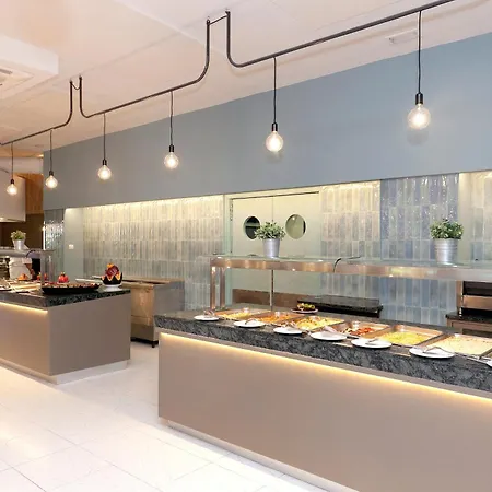 Voramar منتجع 3*