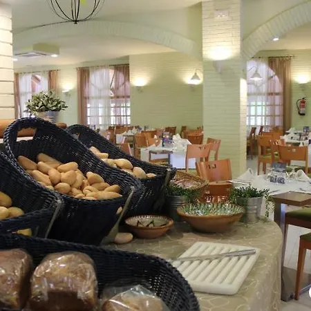 منتجع Voramar كامبريلس
