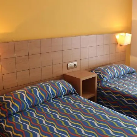 منتجع Voramar 3*