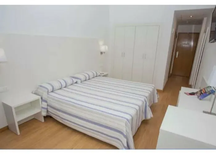 Voramar 3*