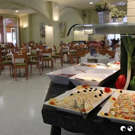 Voramar منتجع 3*