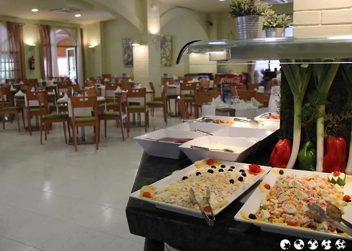 Voramar منتجع 3*